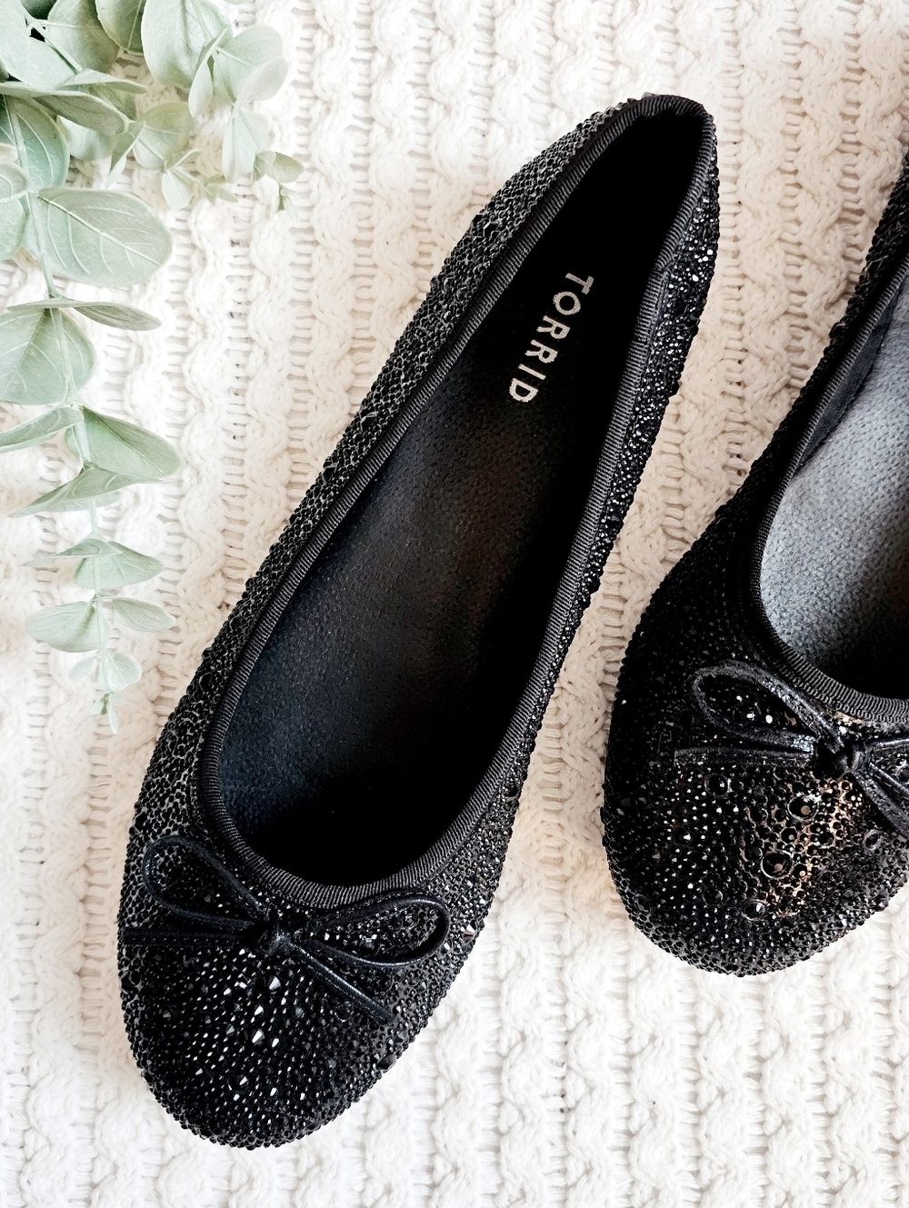 Torrid Women's Black Embellished Ballet Flat Bow Slip On Plus Size 11.5 WW NWT